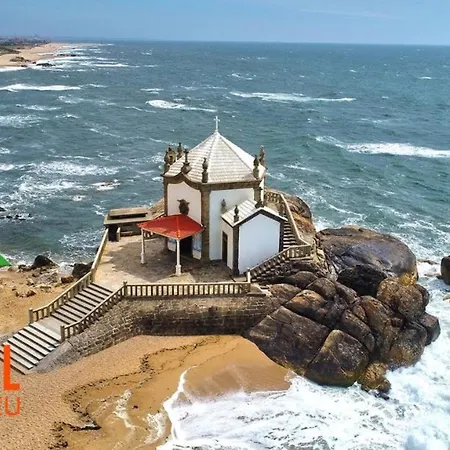 Porto Beach House Вила-Нова-ди-Гая